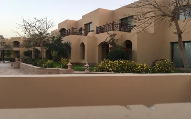 One Bedroom Apt at the View - B104