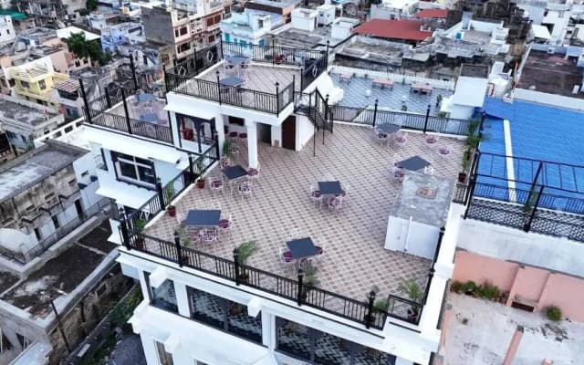 Udaipur View Guest House & Restaurant
