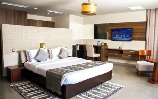 The Royal Shaza Suites