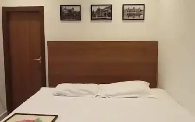 OrangeBricks Boutique Guest House