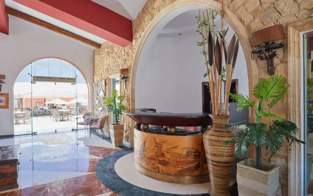 Golden Ocean Marina Hotel