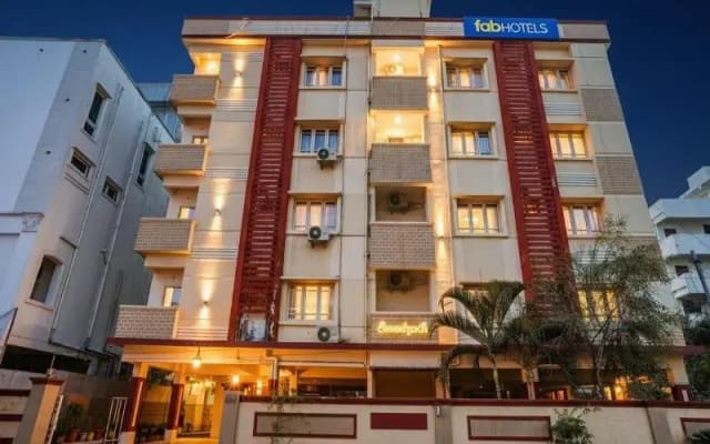 Fabhotel Q Suites