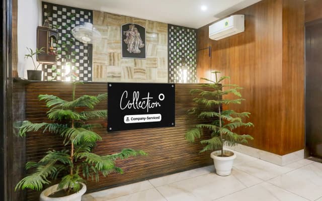 Townhouse Oak Sushant Lok Phase 1