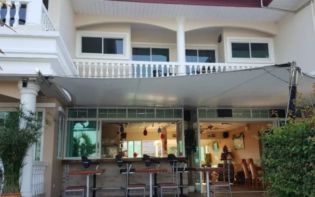 East Shore Resort