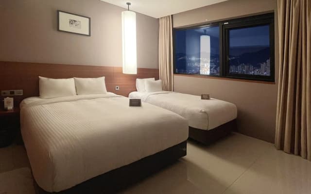 Top Cloud Hotel Gunsan