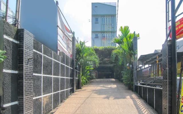Airy Cihaurgeulis Surapati 235 Bandung
