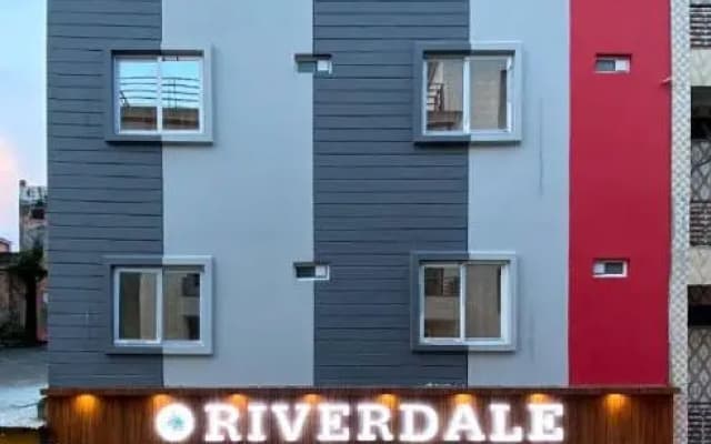 FabHotel Riverdale