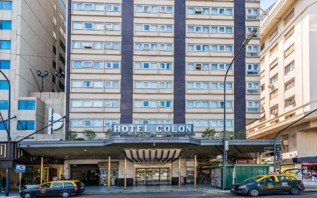 Exe Hotel Colón