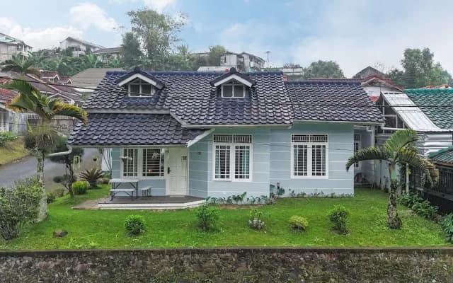 Calma Villa at Cipanas Bogor