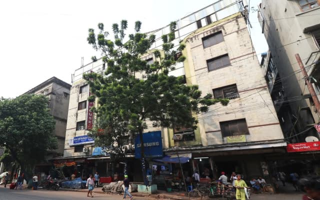 OYO Flagship 19330 Hotel Aria Executive Bara Bazar