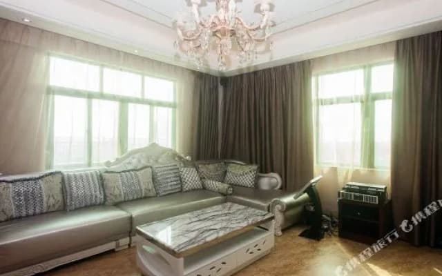 Runbao City Boutique Hotel (Wuyuanhe Stadium International Convention and Exhibition Center)