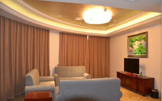 Bo Man Rui Si Hotel