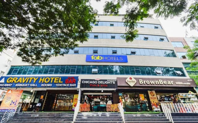 Fabhotel Broholic Prime Suites