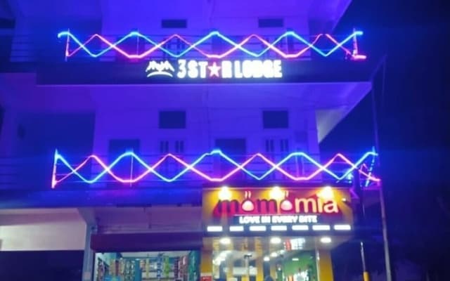 3 Star Lodge