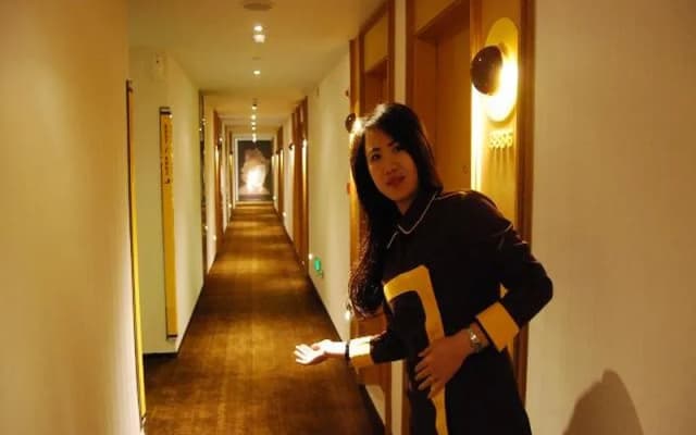 IU Hotel Wujiang Huadong Business City Tongli
