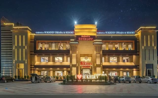 Gajraula Sukhdev Dhaba & Resort