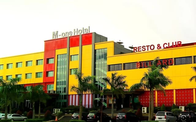 Airy Sentul Raya Jakarta KM 49.5 Bogor