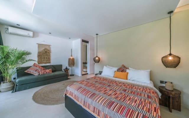 Villa Bull House Amazing 6 bedrooms contemporary villa in Seminyak
