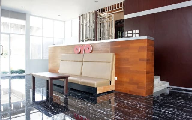 Hotel Royal by OYO Rooms