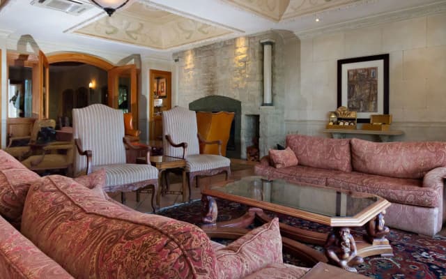 Apogee Boutique Hotel & Spa