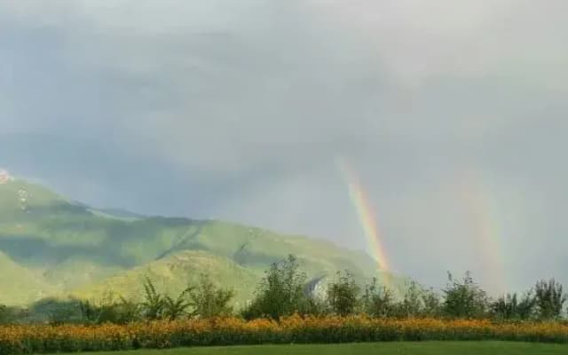 Jiuzhaigou Yunfengli International Outdoor Camp