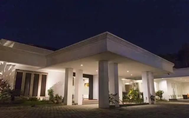 GM253 Hotel