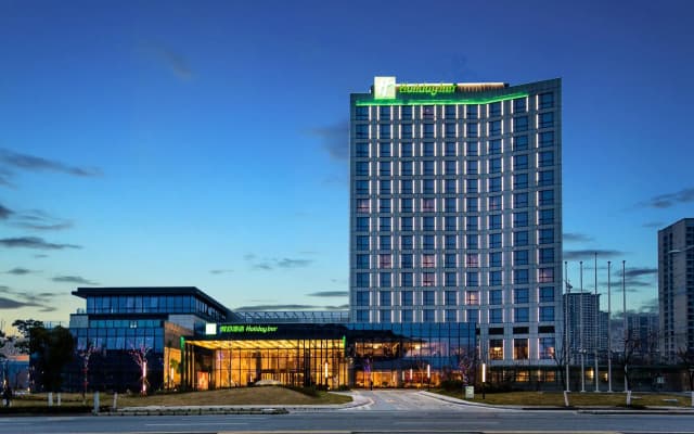 Holiday Inn Wuxi Taihu New City by IHG