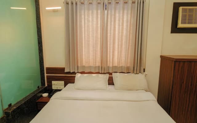 Hotel Vinayak Residency