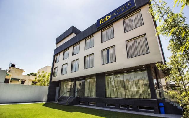 FabHotel Prime Sapphire Inn