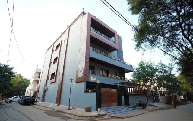 Haven Hotel Sector 31,Gurugram