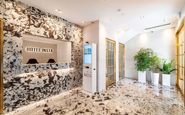 Insta Hotel - Main Branch