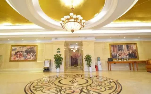 Vienna Hotel (Zhengzhou Xinzheng International Airport)