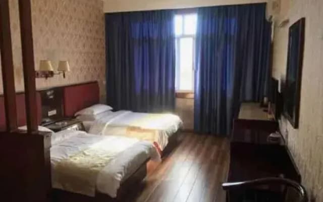 Yueqing Jingqiao Hotel