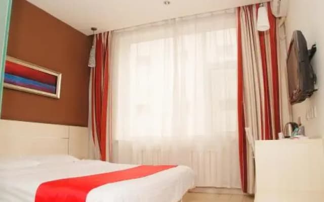 Junyi Chain Hotel (Dalian Jinzhou Ansheng Shopping Plaza)