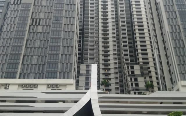 Ezzyhome Medini