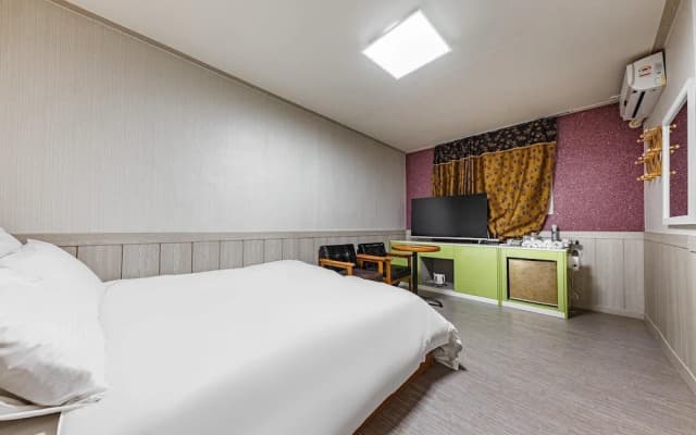 Jecheon Cello Motel