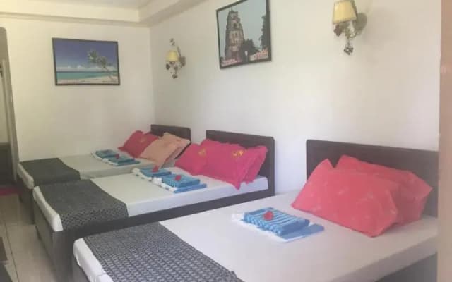 RedDoorz Plus @ Rio Grande de Laoag Ilocos Norte
