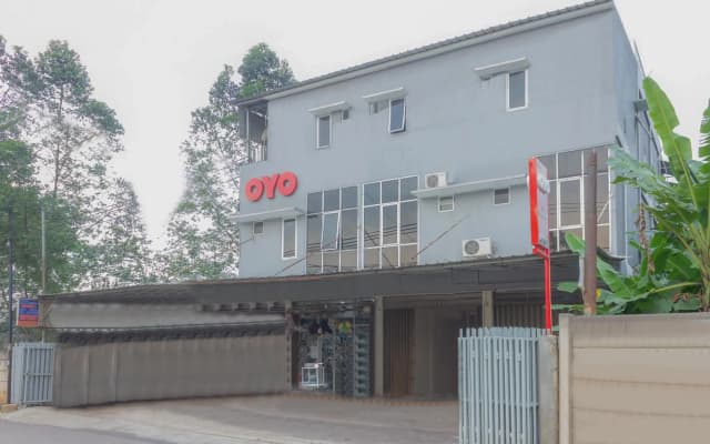OYO 390 77 Residency