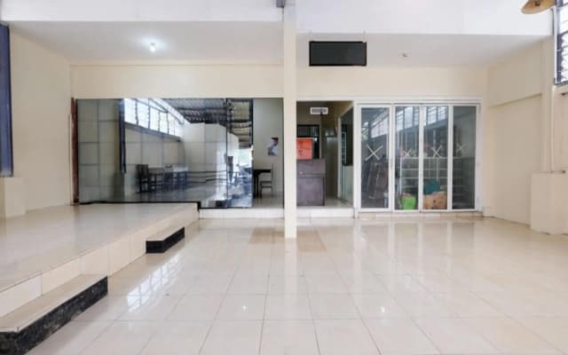 RedDoorz @ Jalan Setiabudi Semarang