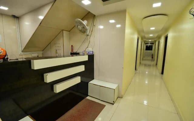 Hotel Coral Inn