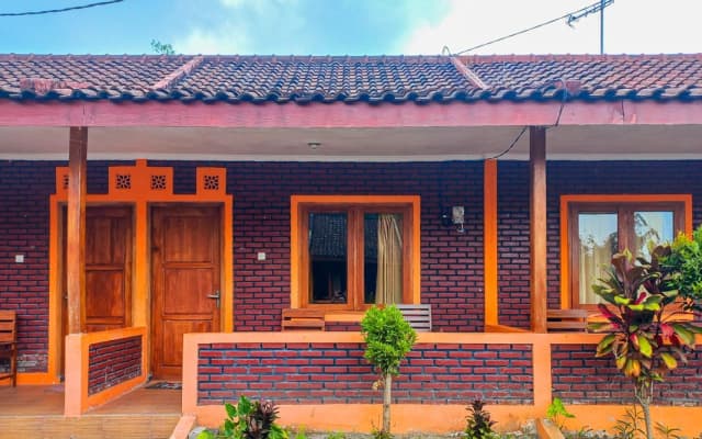Villa Kampoeng City Pacet RedPartner