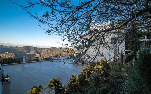 Rosewood Dhanachuli Retreat