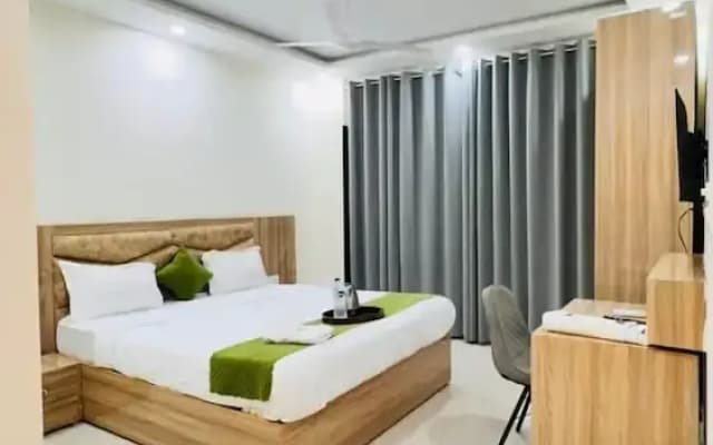 Sky Hotel