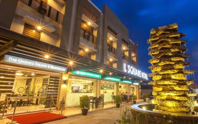 L Square Hotel