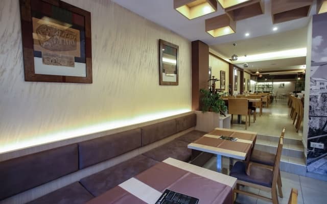 Hotel Emen