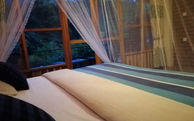 Ayubo Ella - Bed & Breakfast