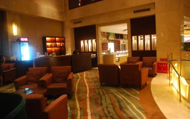 Holiday Inn Chongqing Guanyinqiao by IHG