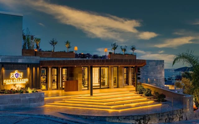 Kaya Palazzo Resort & Residences Le Chic Bodrum