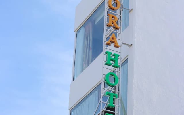 Flora Hotel Hue