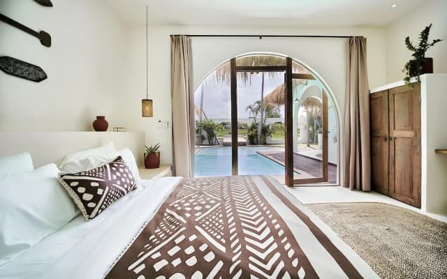 Stunning 4BR Villa With Rice Field View in Umalas
